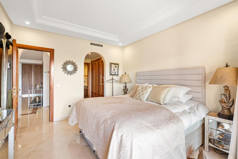 Foto f600116b-9a10-49ca-878a-bd3f9f47b18d. Ground floor with parking pool in Guadalmansa Estepona