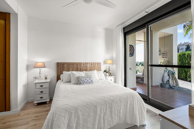 Foto 7f3b26a9-2174-4528-9714-e692ad4a58f6. Alquiler planta baja apartamento en planta baja con vistas panorámicas en selwo, este en Estepona