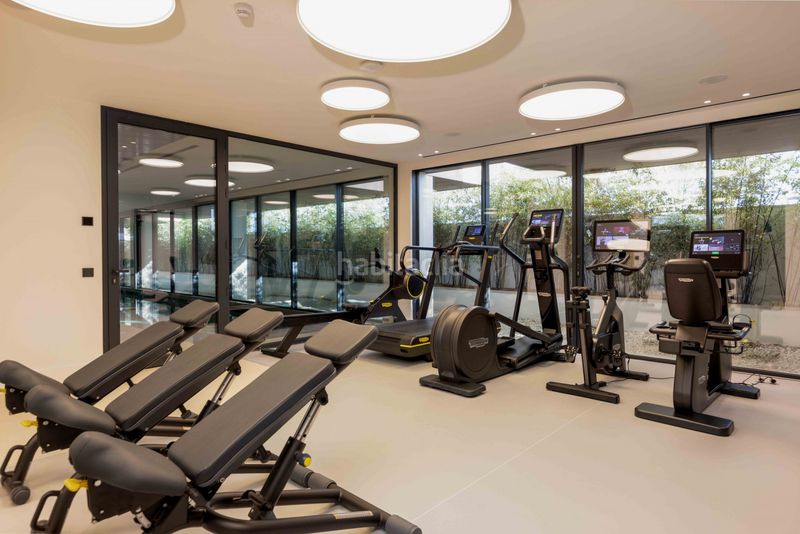 Foto 116d6f86-e595-43f5-b9ab-afa6aad0694e. Apartament amb calefacció aparcament piscina a puerto de Estepona Estepona