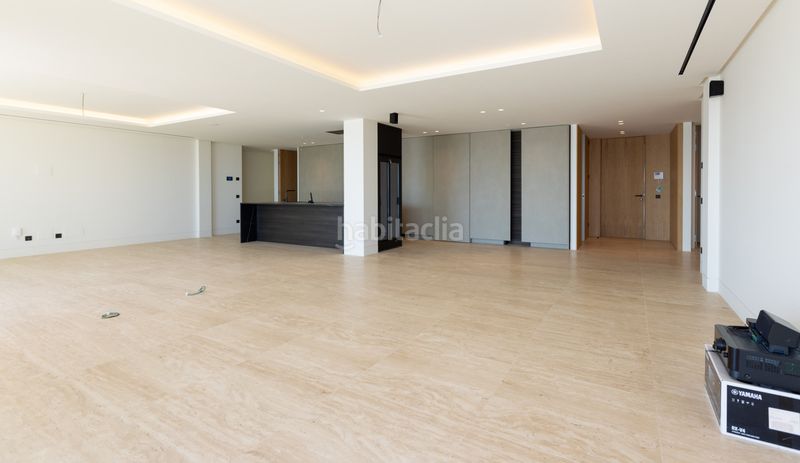 Foto 28b228fe-dffe-4b34-b08f-3c288e34f9fa. Apartament amb calefacció aparcament piscina a puerto de Estepona Estepona