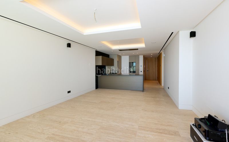 Foto c0c9235c-34a6-4c01-af8e-799f7bd43172. Apartament amb calefacció aparcament piscina a puerto de Estepona Estepona