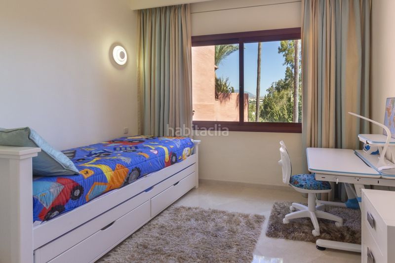 Foto 6778c7a9-fe80-43d8-b526-daad3ae10d60. Àtic amb aparcament piscina a Guadalmansa Estepona