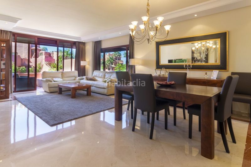 Foto 99bd2a33-b686-445e-a025-160105b0511d. Àtic amb aparcament piscina a Guadalmansa Estepona