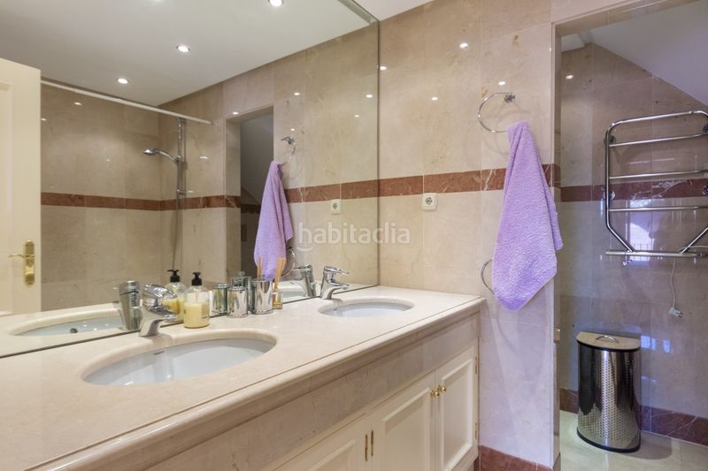 Foto a6166595-a653-41a4-b9b4-dcf6a77e8b6c. Àtic amb aparcament piscina a Guadalmansa Estepona