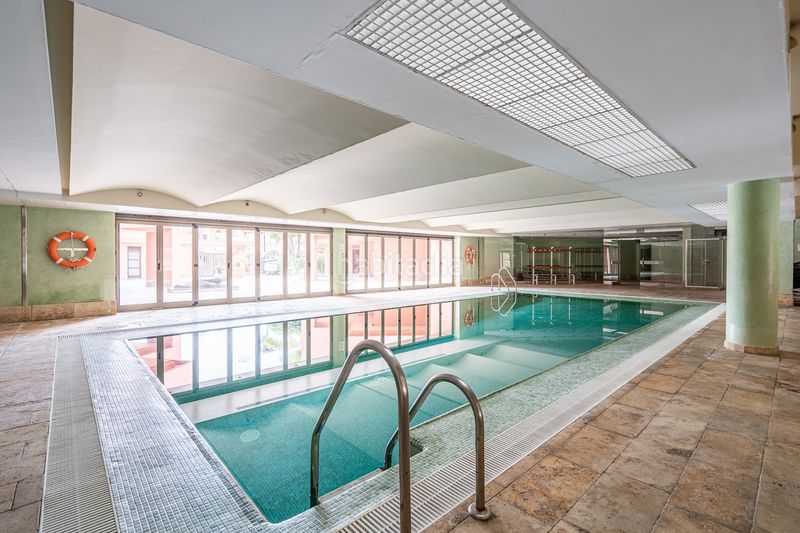 Foto 54e35e95-8f67-4635-a061-775f0c04383a. Planta baixa amb aparcament piscina a Guadalmansa Estepona