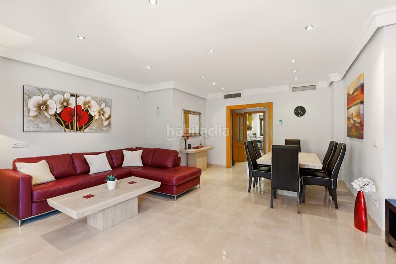 Foto 8b14ce7b-2033-4291-b7f4-cfdef76fe495. Planta baixa amb aparcament piscina a Guadalmansa Estepona