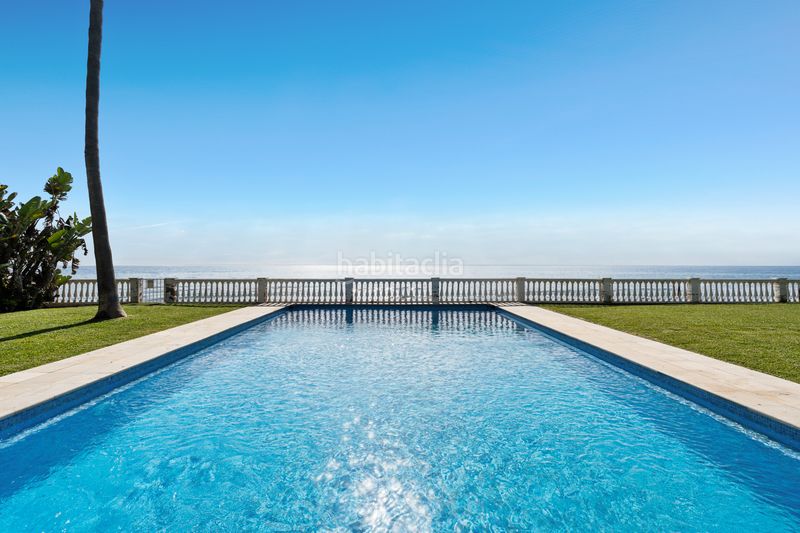 Foto 7639dd42-9f69-458f-b70f-1c47f38d2de2. Casa amb aparcament piscina a Casasola Estepona