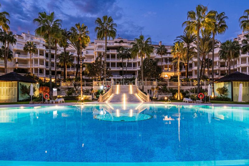 Foto 8020f870-674a-4d35-bd6a-fc0d6247db6a. Apartament amb aparcament piscina a Guadalmansa Estepona