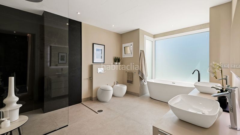 Foto fb3024b4-aaa3-4d00-9dd4-ea308d3697b7. Apartament amb aparcament piscina a Guadalmansa Estepona