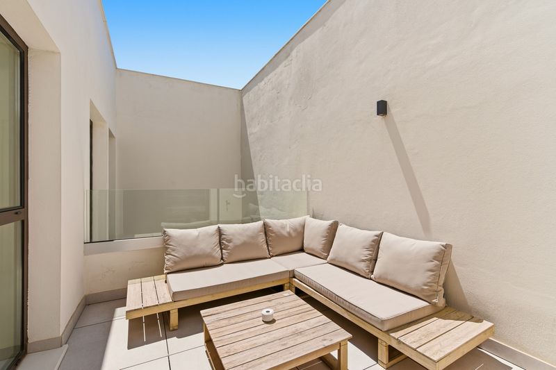 Foto 671b5233-8fb1-4509-997c-46c18383b74a. Casa adossada amb aparcament piscina a El Velerín Estepona