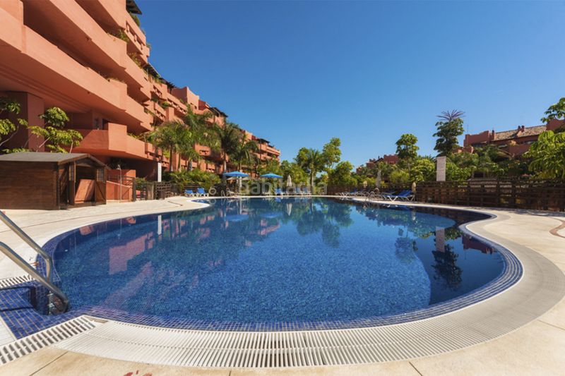Foto 7dbf2b6a-c0a3-438d-9962-0ca472560b7e. Planta baixa amb aparcament piscina a Guadalmansa Estepona