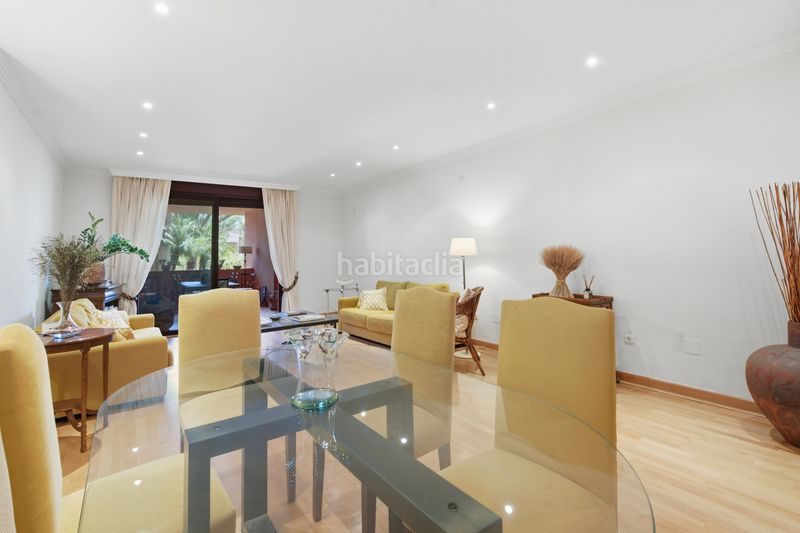 Foto d6c678e6-4d75-425c-8a21-5da9456f7bc3. Planta baixa amb aparcament piscina a Guadalmansa Estepona