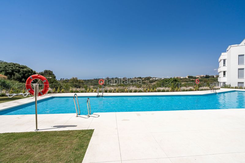 Foto d822efd8-8c4c-4a08-984c-c8f48606ee11. Àtic amb aparcament piscina a Cancelada Estepona