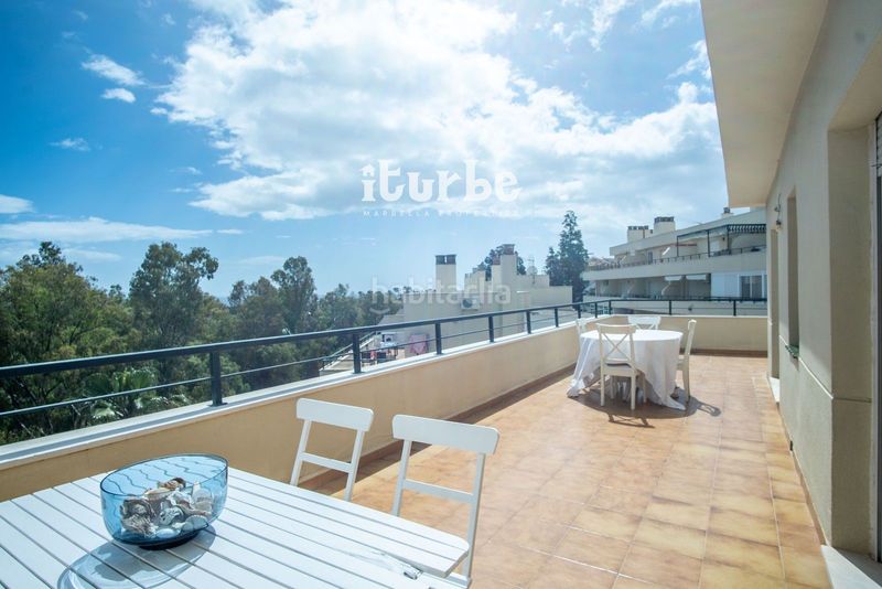 Foto ca7871a5-a2f8-4f68-aa7a-d0aea3bd1a44. Àtic amb aparcament piscina a Calahonda Mijas