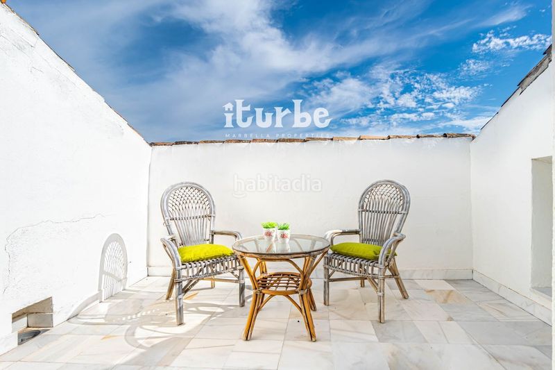 Foto 2c795c13-10ff-47d0-acc8-d337e5b55a96. Alquiler dúplex en 3 (ur Guadalmina Baja) 317 atico duplex en Guadalmina Baja en Marbella