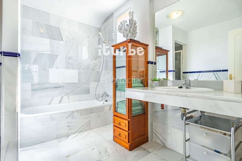 Foto 3b10eed0-7119-4522-93b9-ca6a5ce1e59f. Alquiler dúplex en 3 (ur Guadalmina Baja) 317 atico duplex en Guadalmina Baja en Marbella