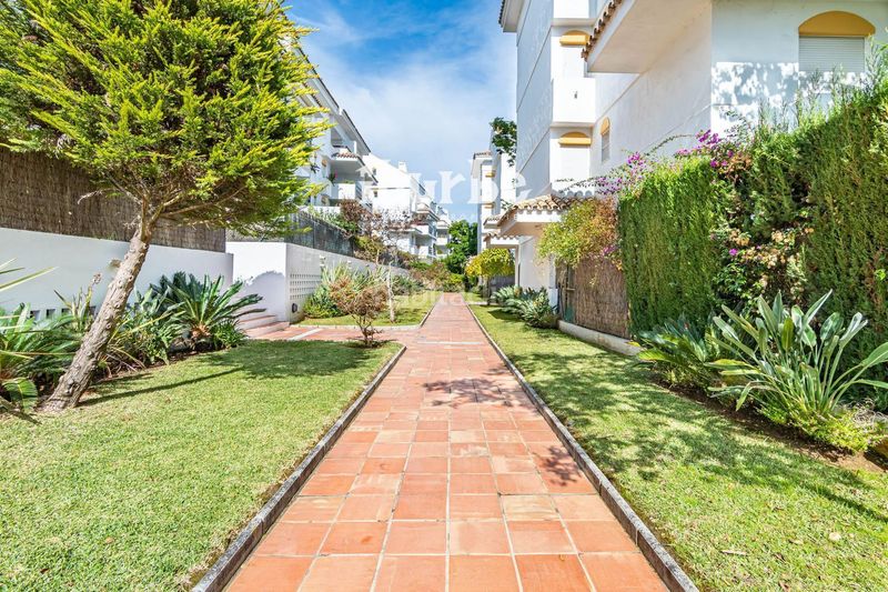Foto aa9ac16a-4ce2-4942-ae8a-ca7313eee897. Alquiler dúplex en 3 (ur Guadalmina Baja) 317 atico duplex en Guadalmina Baja en Marbella