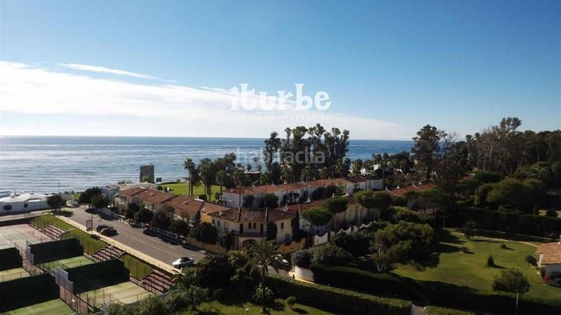 Foto d7f1ffa8-ebe2-4de1-8ccf-859c88534b19. Alquiler dúplex en 3 (ur Guadalmina Baja) 317 atico duplex en Guadalmina Baja en Marbella