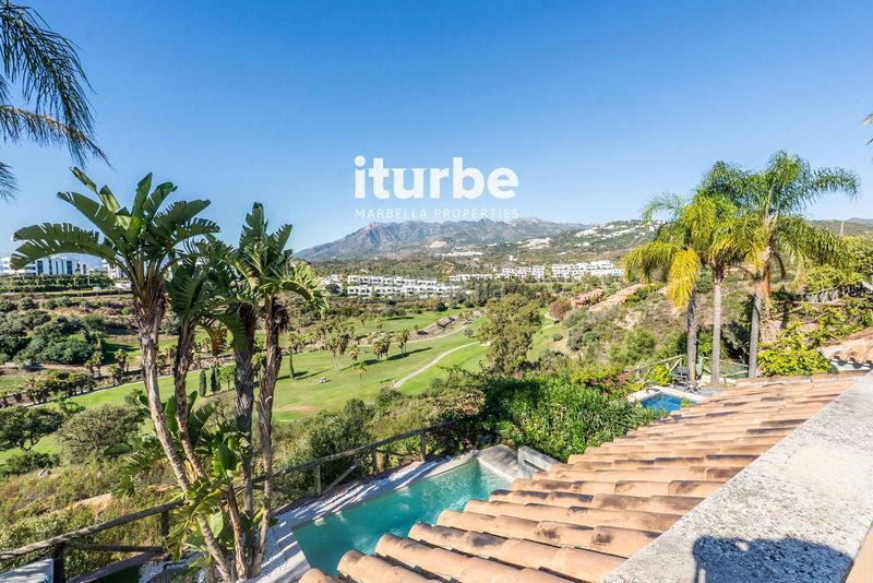 Foto 25643470-7059-42f9-beb5-f6e759a5ff10. Alquiler casa en eagle-santa clara golf 14 maris golf villa en Marbella