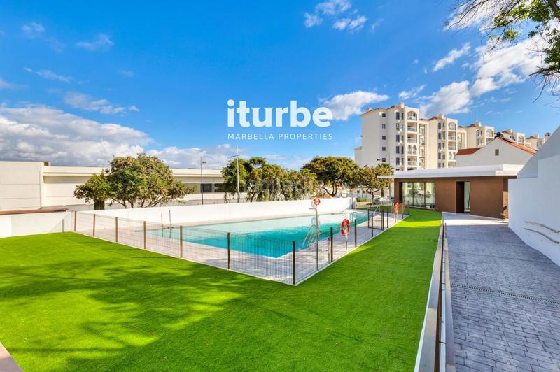 Foto c5b95601-7dfa-42e1-a90a-f9264fedd50b. Affitto appartamento con parcheggio piscina in puerto de Estepona Estepona