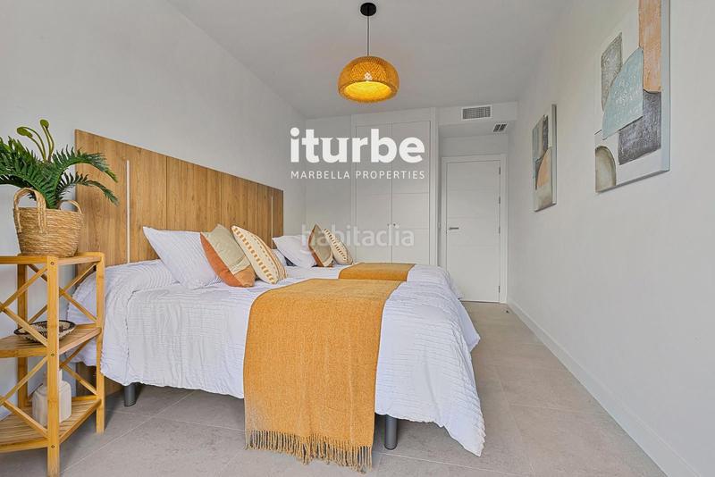 Foto 956a5eed-7612-4d85-bf56-bda5a1664f5b. Alquiler piso moderno apartamento las mesas homes ii en Estepona