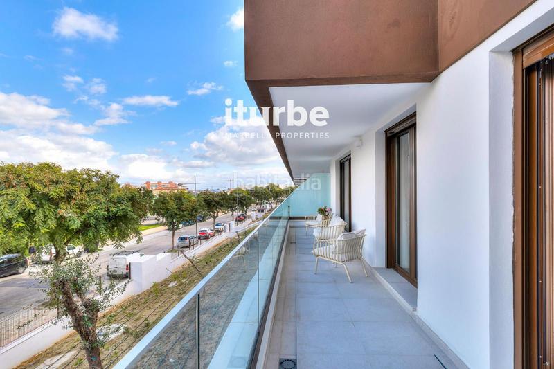 Foto e54984d6-3821-458e-a0f0-3afe8baee96a. Miete etagenwohnung mit parking pool in puerto de Estepona Estepona