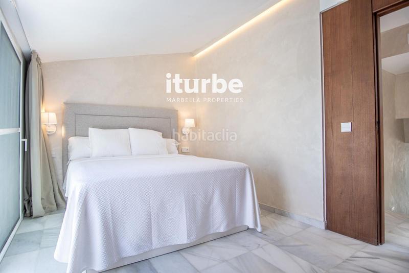 Foto 69ead576-087e-444c-951c-c90cb50706d5. Affitto casa con parcheggio piscina in Las Lomas de Río Verde Marbella