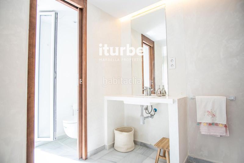 Foto 83b8eb7b-ff75-46f1-91c7-b99f344d1776. Affitto casa con parcheggio piscina in Las Lomas de Río Verde Marbella