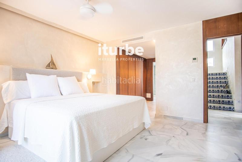 Foto d88bf566-437e-4010-bd6e-f53b0da54954. Affitto casa con parcheggio piscina in Las Lomas de Río Verde Marbella