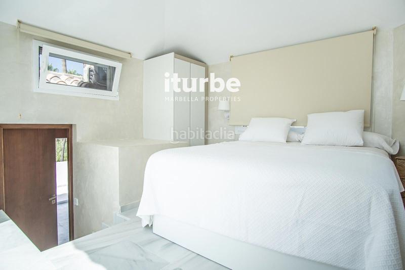 Foto 8577f56d-957a-4581-9cd1-5a15a1937df7. Lloguer casa amb aparcament piscina a Las Lomas de Río Verde Marbella