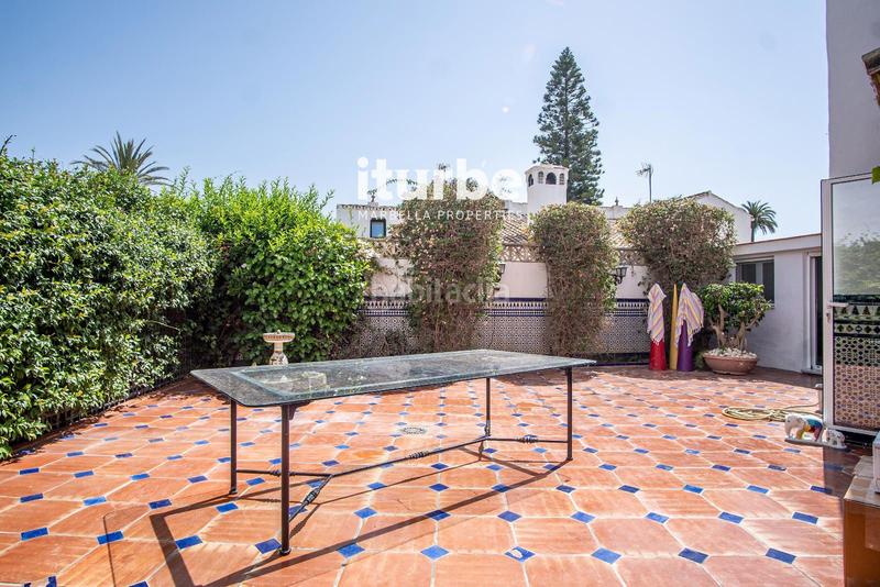 Foto 02677fe5-9843-46a2-b4a8-3c167333a3d1. Miete haus mit parking pool in Las Lomas de Río Verde Marbella