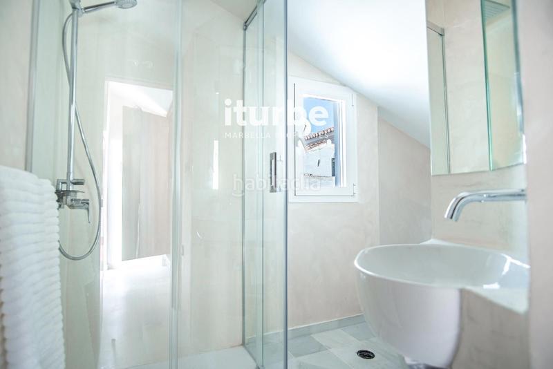 Foto 43da2639-21d8-42f1-9771-aee6873ce129. Miete haus mit parking pool in Las Lomas de Río Verde Marbella