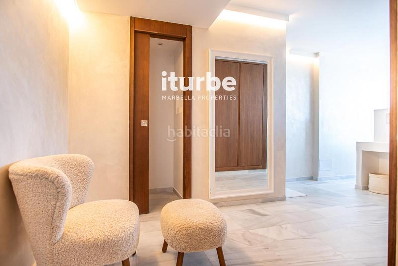 Foto 88f98b6c-8069-44f8-ac1e-cf0d08f33ad7. Miete haus mit parking pool in Las Lomas de Río Verde Marbella