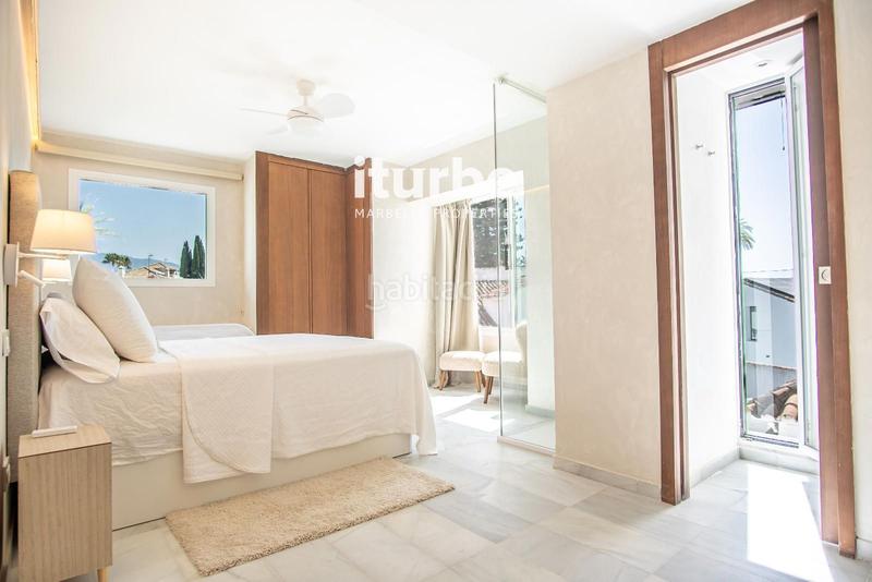 Foto b2dfd063-6c44-4f41-b060-1a722b1c1781. Miete haus mit parking pool in Las Lomas de Río Verde Marbella