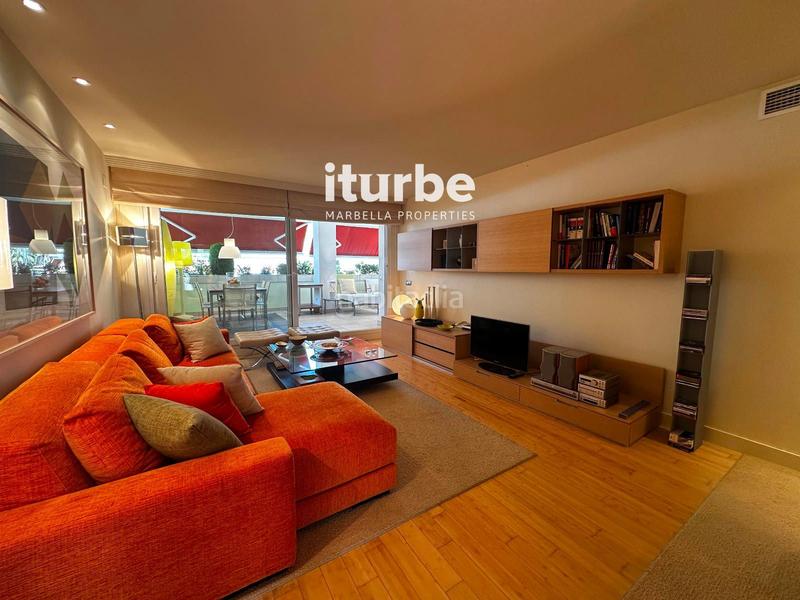 Foto 7cd2560b-79c5-4536-9dc8-84fc260917a8. Affitto appartamento con parcheggio piscina in La Carolina - Guadalpín Marbella