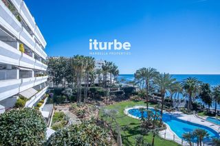 Lloguer Pis  Arturo rubinstein s/n edificio gran marbella. Piso en gran marbella con vistas al mar