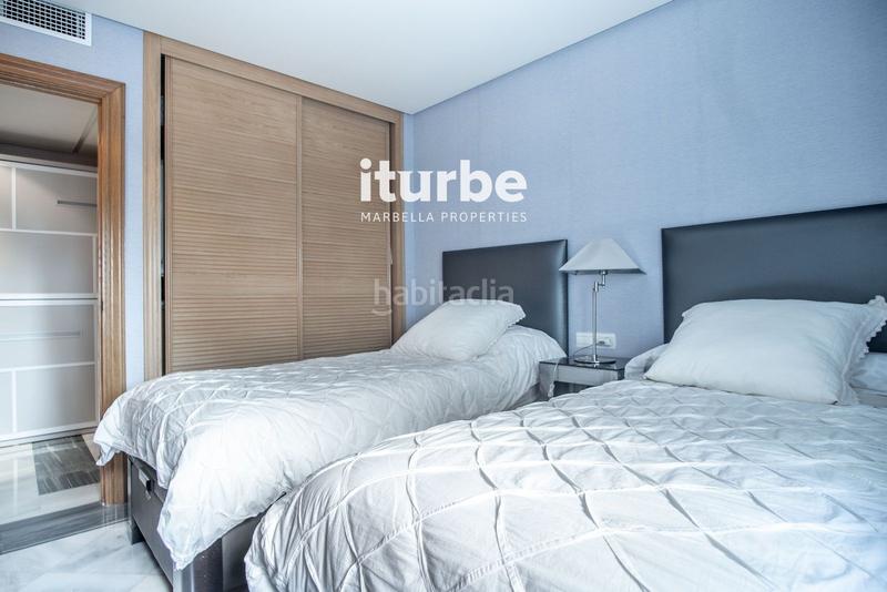 Foto 3a8f0448-454d-4b56-88dc-0e0011294b92. Affitto appartamento con parcheggio piscina in Playa de la Fontanilla Marbella