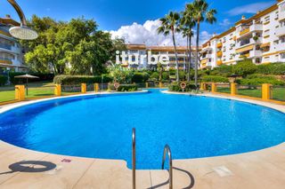 Miete Etagenwohnung  Calle teba, n� 2, urbanizaci�n los pinos de nagueles. Pinos de nagueles