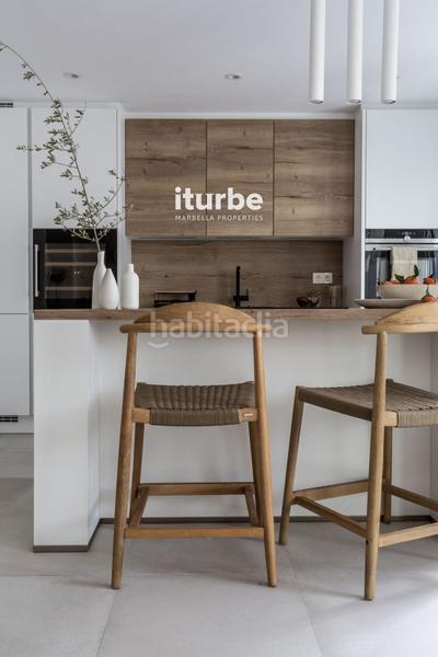 Foto b20cd9a2-0d89-4f98-869e-20da38cbb9f9. Affitto casa a schiera con parcheggio piscina in bahía de Marbella Marbella