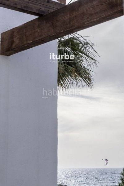 Foto 8a530112-c937-4a27-930d-41fe6f5f6008. Location maison jumelée avec parking piscine dans bahía de Marbella Marbella