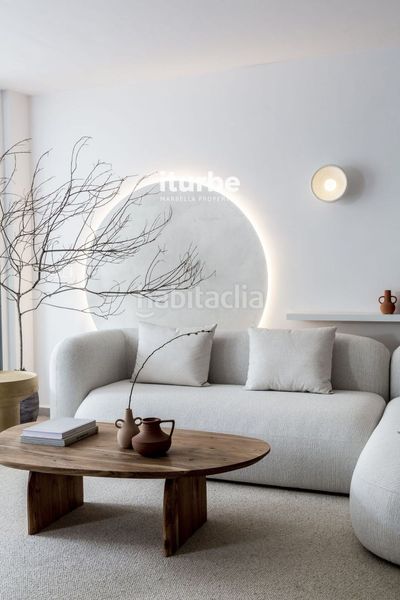 Foto ca601ae0-a5c1-403f-836e-8f72234b9174. Location maison jumelée avec parking piscine dans bahía de Marbella Marbella