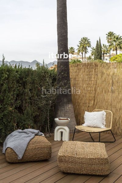 Foto e683aa73-8c61-4d07-856a-aff1612597a7. Location maison jumelée avec parking piscine dans bahía de Marbella Marbella