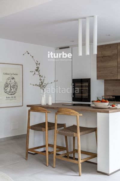Foto fe397233-dad8-4170-ac10-3d20ec347516. Location maison jumelée avec parking piscine dans bahía de Marbella Marbella
