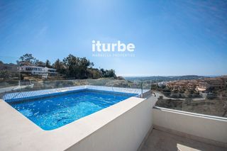 Rent Flat  Las lomas de nueva andalucia. En marbella