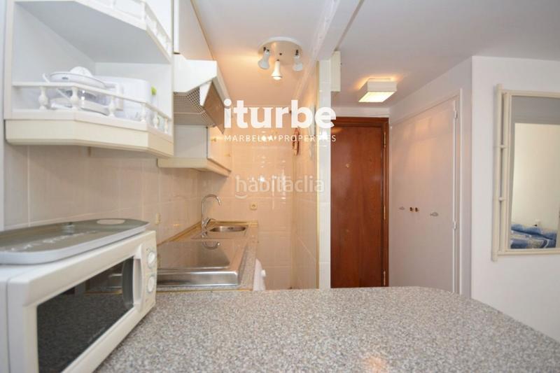 Foto a9e74b0f-d2c4-45b6-bb76-18c1f2901494. Miete etagenwohnung in Playa Bajadilla - Puertos Marbella