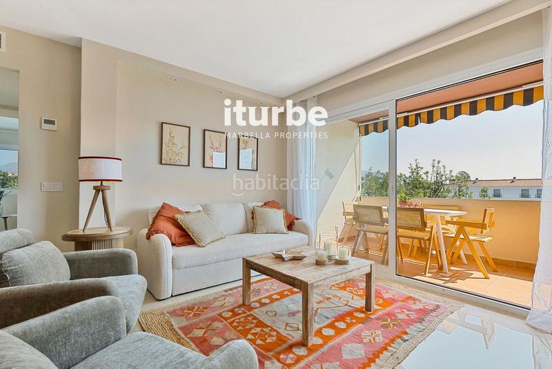 Foto 79353f03-7e05-4afa-adc4-65e935fcd6a7. Affitto attico in azahar 4 in Nueva Andalucía centro Marbella