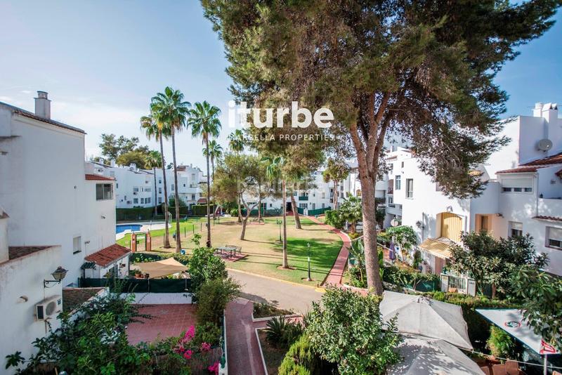Foto 2dfdf583-33f3-461c-aa9e-ade469e10f1b. Flat with parking pool in Elviria Marbella