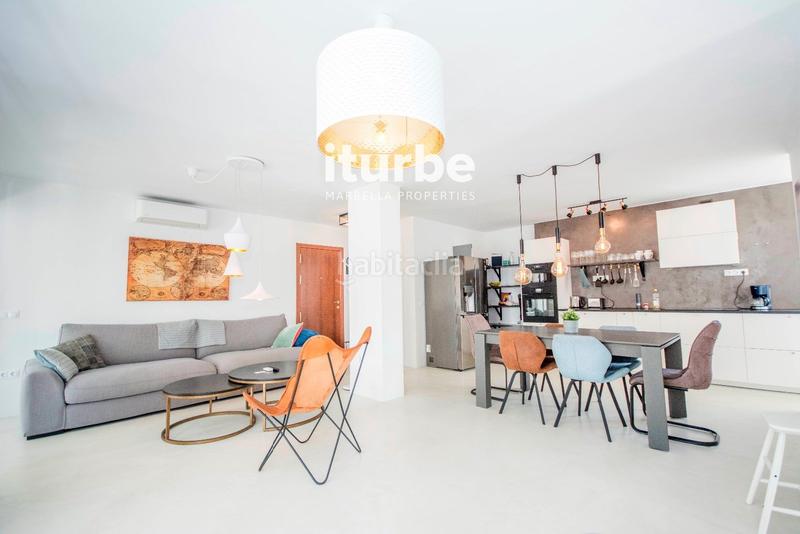 Foto 52602aa9-bf48-408b-b4e0-dcc358091bc3. Flat with parking pool in Elviria Marbella