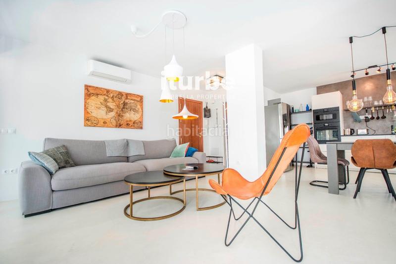 Foto 92fb6d2f-2b02-4fab-9aea-3db65ae4cbaf. Flat with parking pool in Elviria Marbella