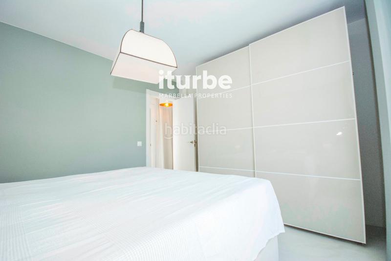 Foto c55e3de6-c11d-461a-8127-4a7ffd495060. Flat with parking pool in Elviria Marbella